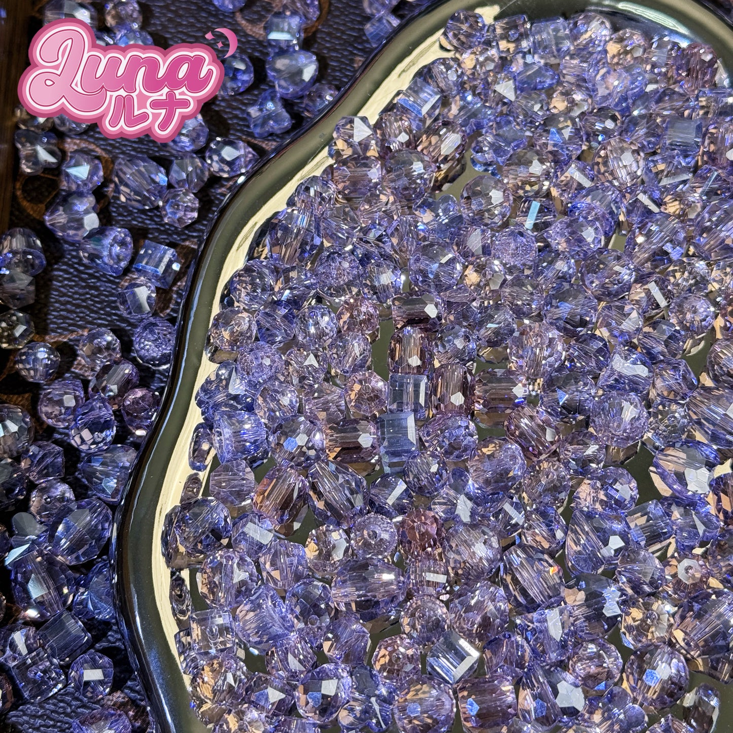 新作『M011』紫煙水晶(しえんすいしょう / Shien Suishou)高品質なK9クリスタル