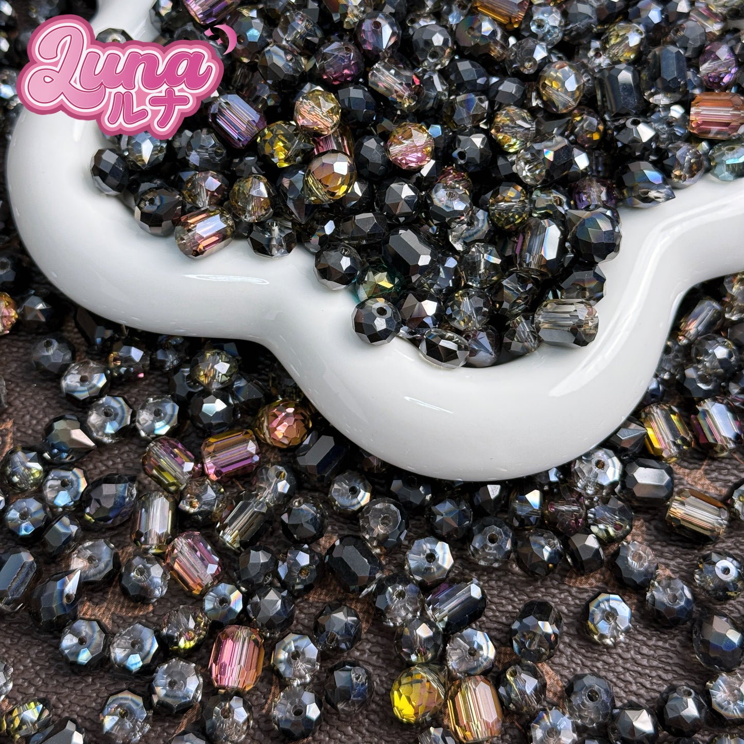 新作『M018』黒羽月影(くろはづきかげ/Kurohazukikage)高品質なK9クリスタル