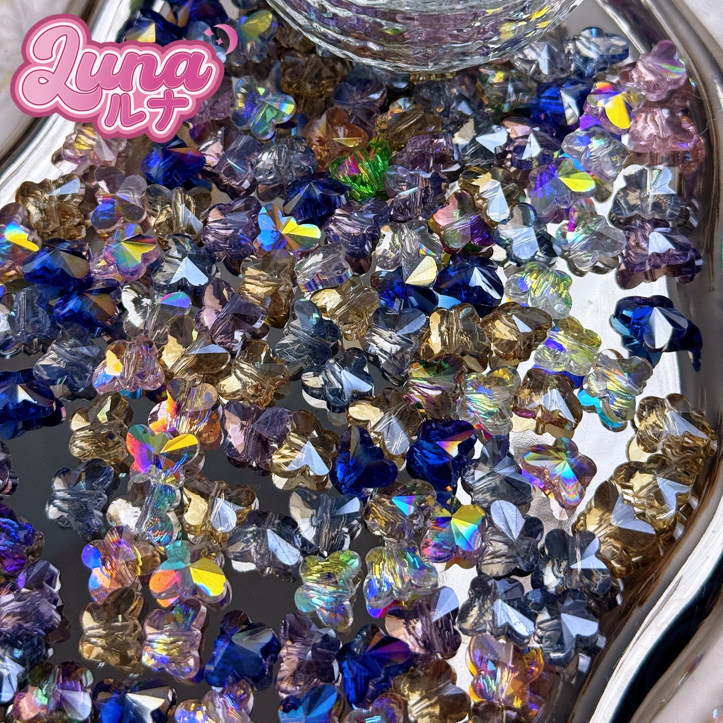 新作『M046』ジュエルバタフライ 高品質なK9クリスタル