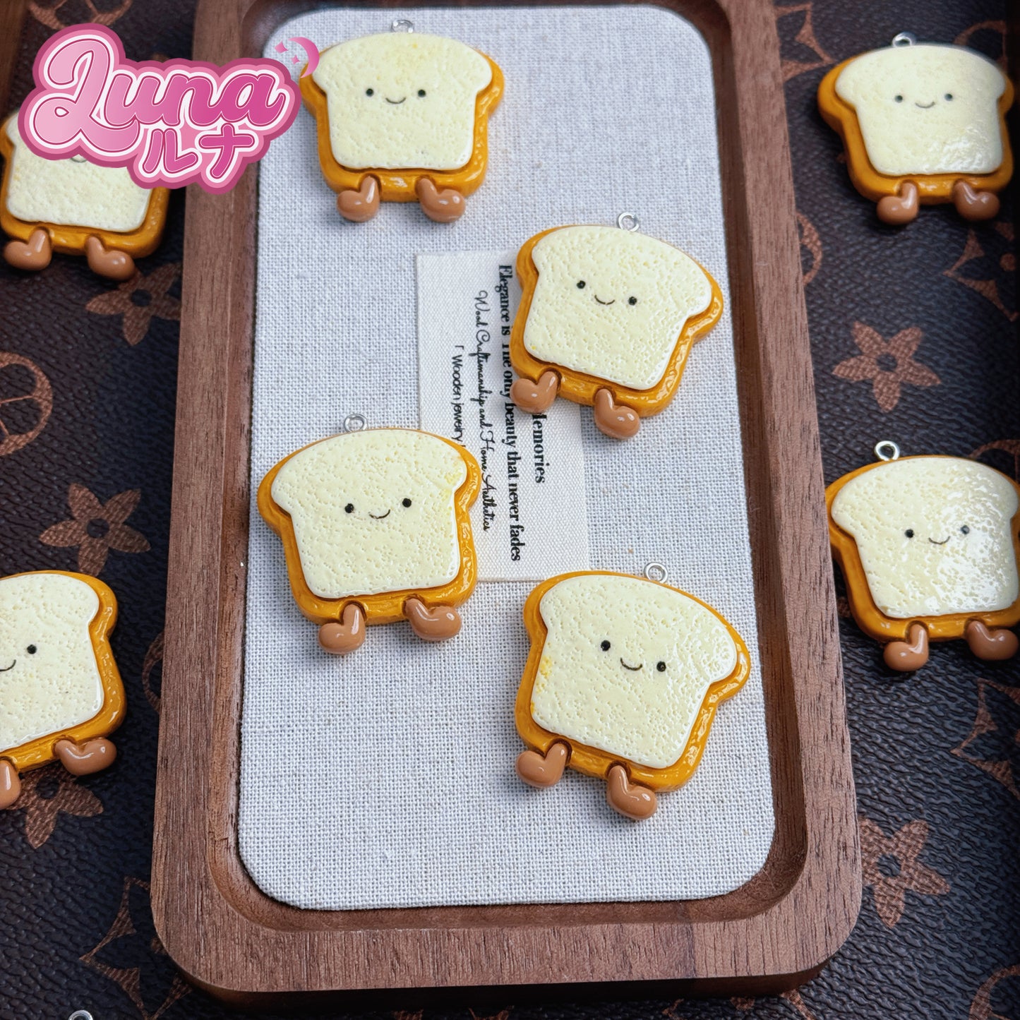 『F018』かわいい小さなパンのキーホルダー