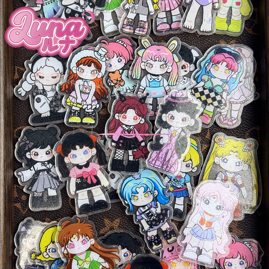 『Q013』DORA ➡️6cm （ランダムパターン） アクリル