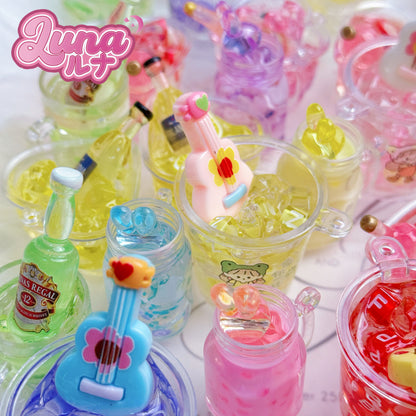 『F026』ひかるジュースカップ  夜光チャーム 高品質レジン